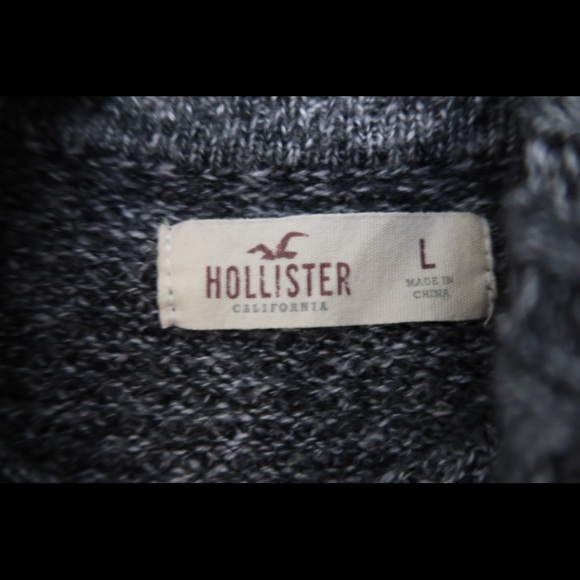 Cold Shoulder Sweater - Picture 3 of 5